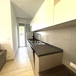아파트 And Bright Flat With Pool 비비오네