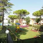 And Bright Flat With Pool 아파트 비비오네